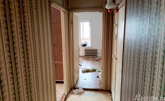 Продажа 3-комн квартиры на вторичном рынке Крестовский 2-й пер,  д. 12