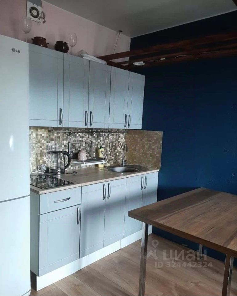 Продажа студии пос. Металлострой, Садовая улица, 6с1