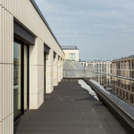 Продажа 3-комн квартиры на вторичном рынке Петровская пл