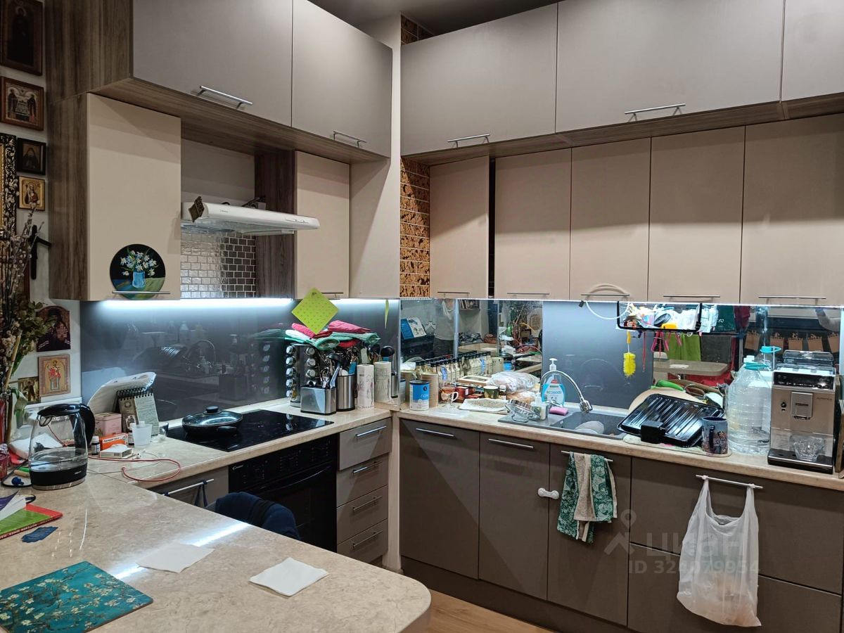 Продажа 3-комн квартиры на вторичном рынке проезд Серебрякова, 11к1