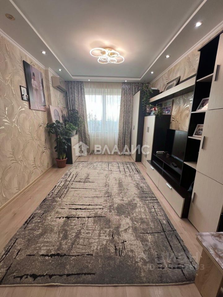 Продажа 2-комн квартиры на вторичном рынке улица Василия Ощепкова, 1