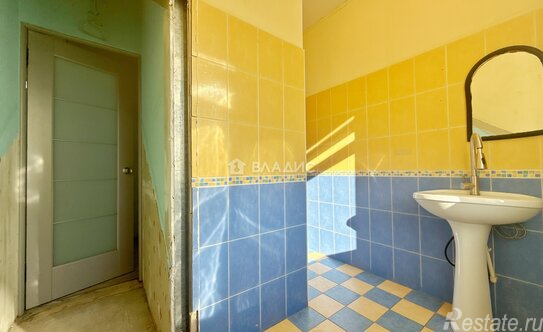 Продажа 4-комн квартиры на вторичном рынке Коломна, улица Октябрьской Революции,  д. 368