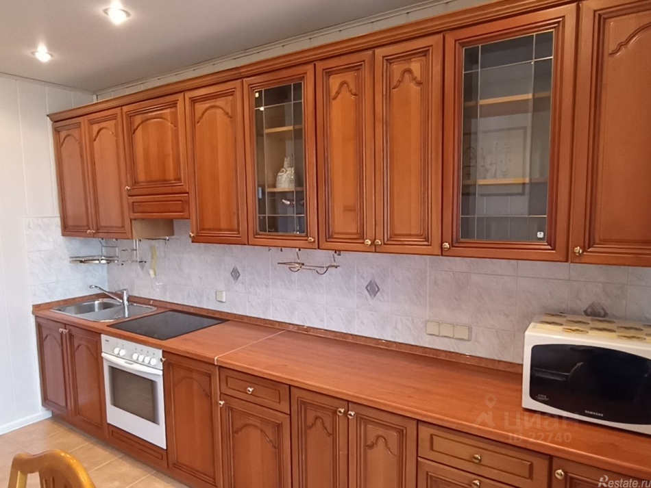 Аренда 2-комн квартиры на вторичном рынке Каменщики М. ул,  д. 4