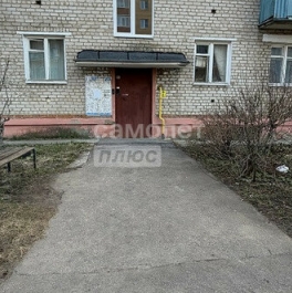 Продажа 1-комн квартиры на вторичном рынке Ликино-Дулево г, Коммунистическая ул,  д. 58