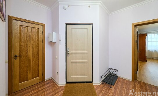 Продажа 2-комн квартиры на вторичном рынке Новосаратовская ул