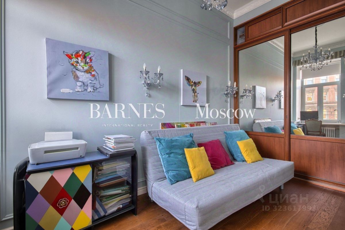 Продажа 3-комн квартиры на вторичном рынке Дегтярный переулок, 1/8а