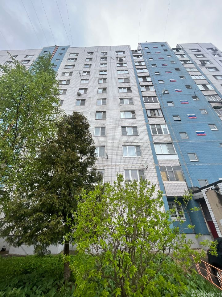Продажа 3-комн квартиры на вторичном рынке Лобня, Заречная улица,  д. 21