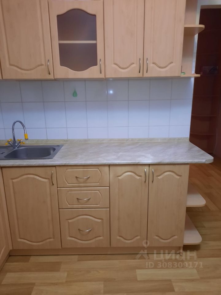 Аренда 1-комн квартиры на вторичном рынке Комендантский проспект, 7к1