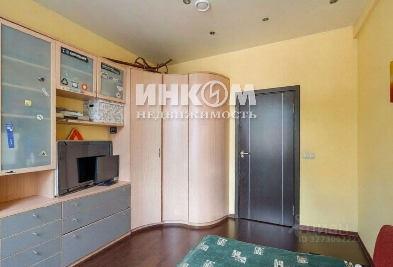 Продажа 2-комн квартиры на вторичном рынке улица Земляной Вал, 38-40/15С9