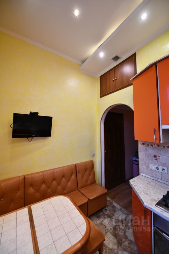 Продажа 2-комн квартиры на вторичном рынке Бережковская набережная, 12