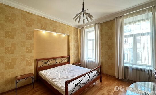 Аренда 2-комн квартиры на вторичном рынке улица Некрасова,  д. 29