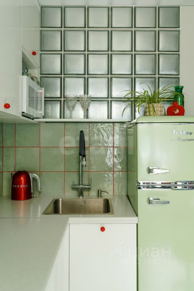 Продажа 1-комн квартиры на вторичном рынке Петрозаводская улица, 22