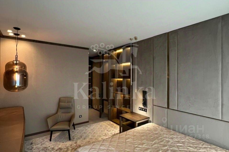 Продажа 4-комн квартиры на вторичном рынке Нежинская улица, 1к3