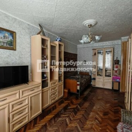 Продажа 1-комн квартиры на вторичном рынке Космонавтов пр-кт,  д. 30 к3