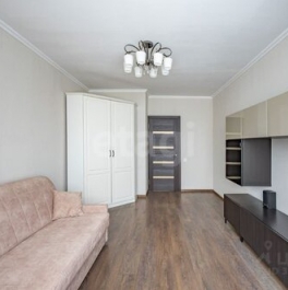 Продажа 2-комн квартиры на вторичном рынке улица Кораблестроителей,  д. 38 к1