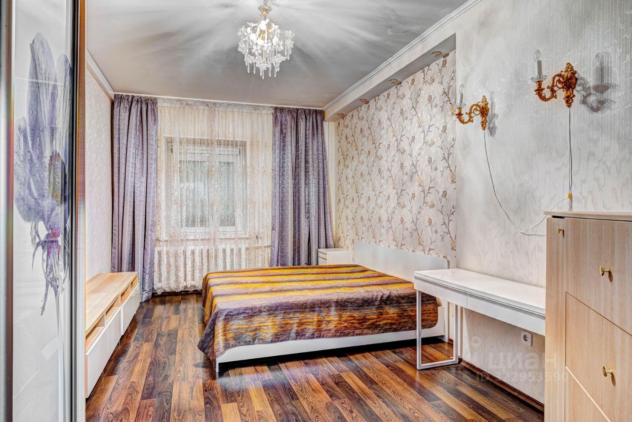 Аренда 2-комн квартиры на вторичном рынке Морская набережная, 37к1Б