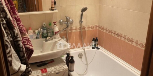 2-комн квартира улица Чугунные Ворота,  д. 15