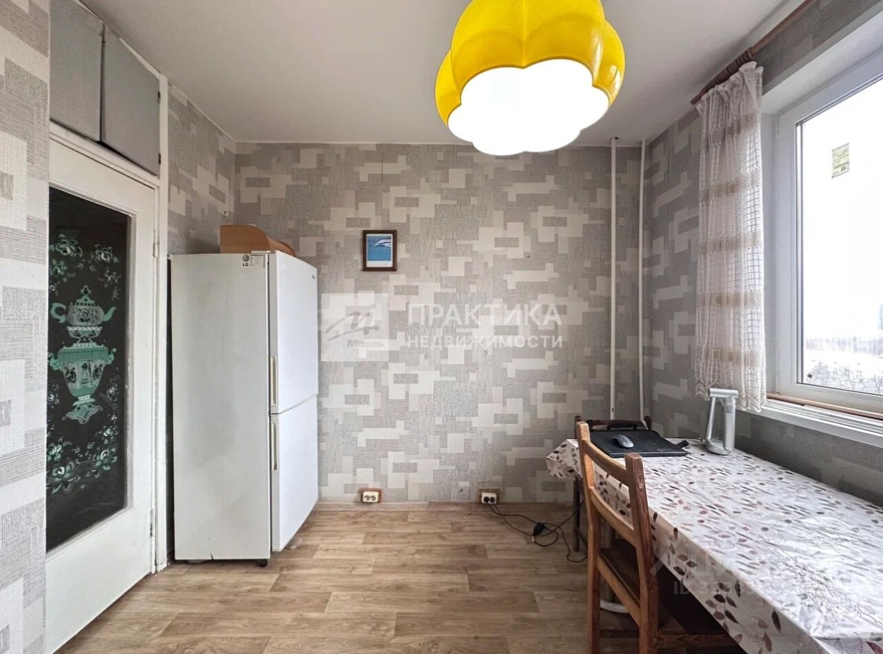 Продажа 2-комн квартиры на вторичном рынке Нахимовский пр-кт,  д. 7К2