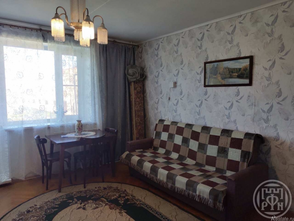 Аренда 2-комн квартиры на вторичном рынке Петергоф г., Петергоф г.,  д. 11