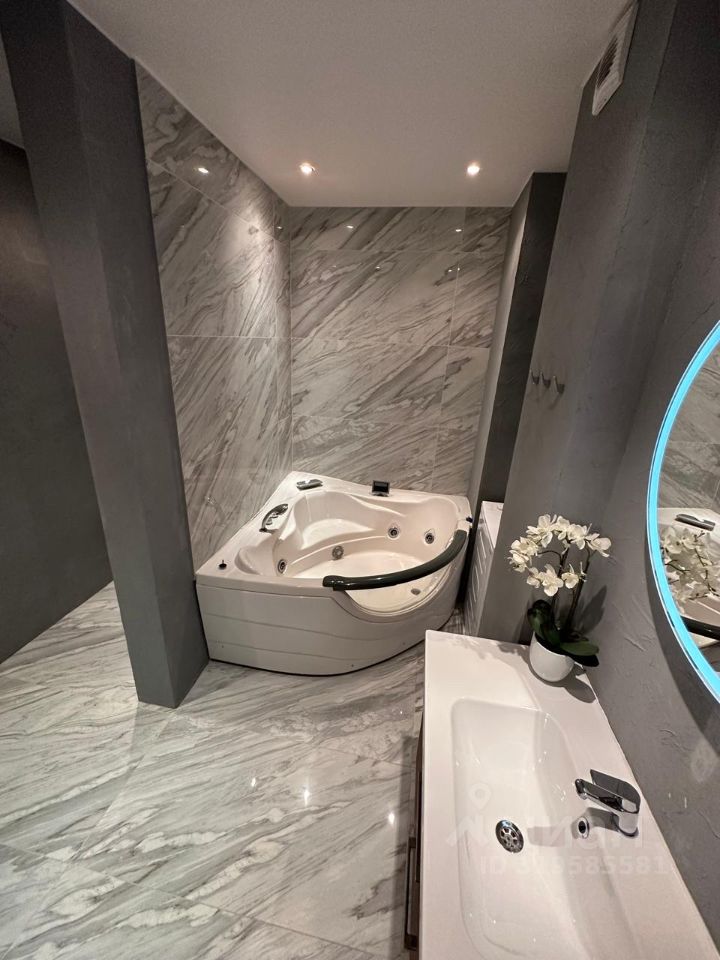 Аренда 3-комн квартиры на вторичном рынке Юбилейный мкр, улица Ленинская, 14