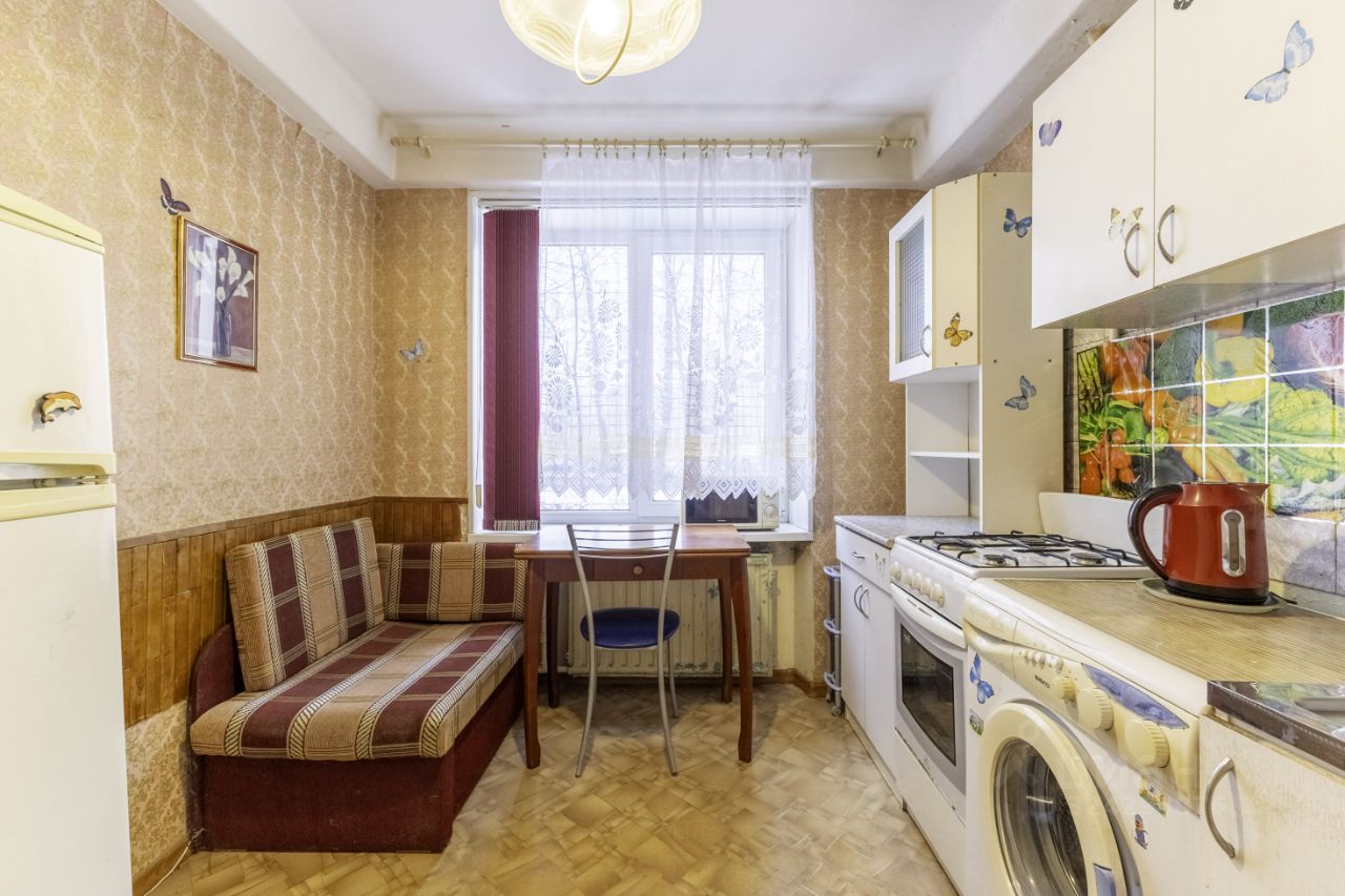 Продажа 1-комн квартиры на вторичном рынке Северный проспект, 87К1