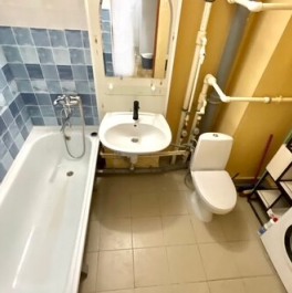 Продажа 3-комн квартиры на вторичном рынке ул Мебельная,  д. 25,  к. 1