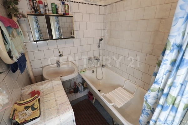 Продажа 2-комн квартиры на вторичном рынке Овчинниковская наб,  д. 18