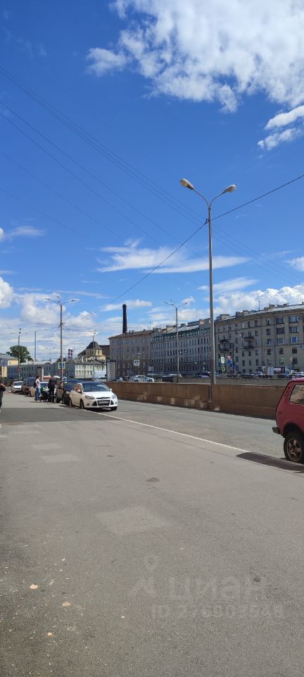 Продажа 1-комн квартиры на вторичном рынке набережная Обводного Канала, 135