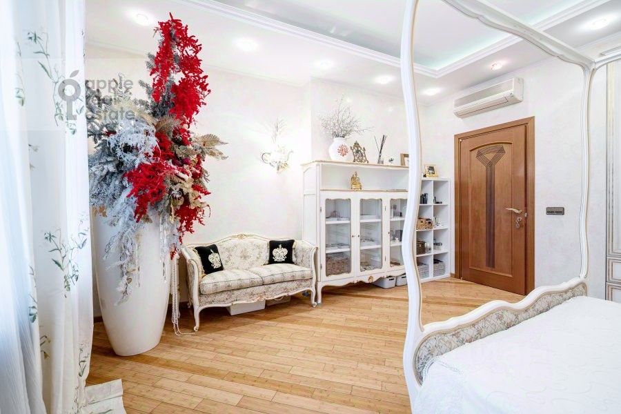 Продажа 5-комн квартиры на вторичном рынке Ленинский проспект, 128К1