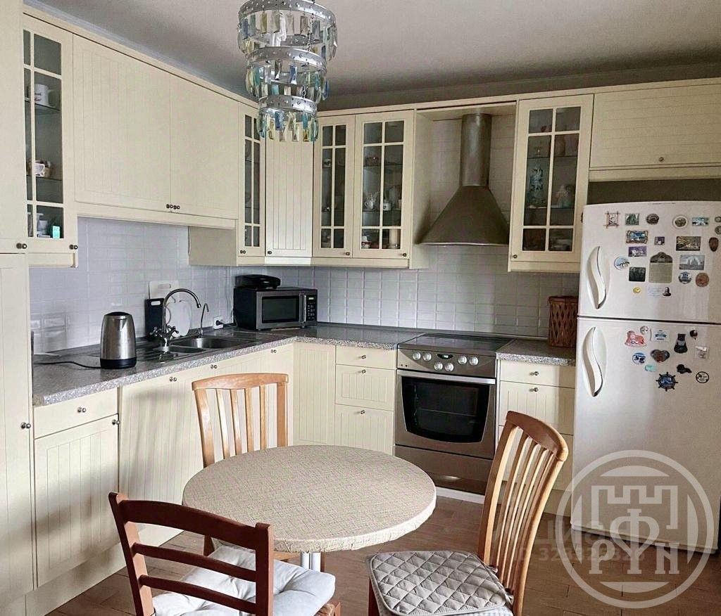 Продажа 3-комн квартиры на вторичном рынке Всеволожск, Василеозерская улица, 1к2