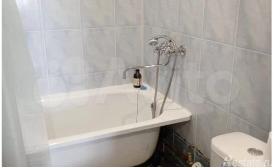 Продажа 1-комн квартиры на вторичном рынке Бокситогорский район, , Пикалево, мкр 6-й,  д. 40