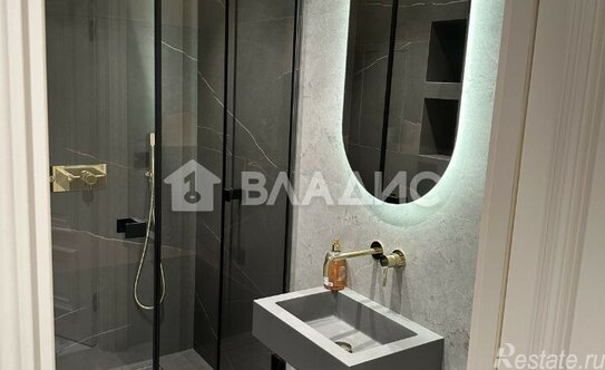 Продажа 1-комн квартиры на вторичном рынке Базовская улица,  д. 15Б к3