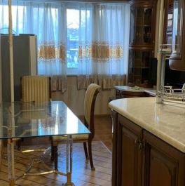 Продажа 4-комн квартиры на вторичном рынке Челябинская улица,  д. 13