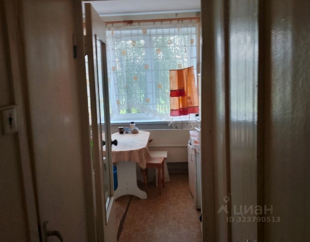 Продажа 2-комн квартиры на вторичном рынке д. Выскатка, улица Садовая, 20