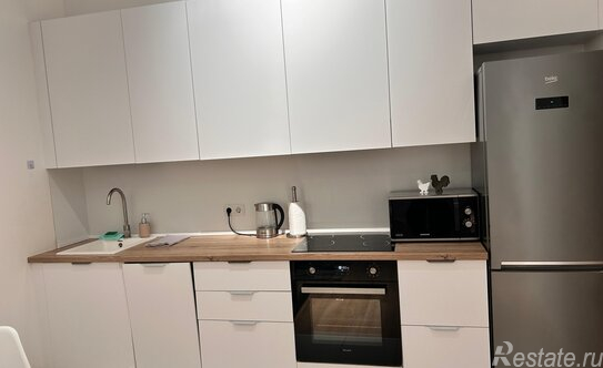 Продажа 2-комн квартиры на вторичном рынке ул Складочная,  д. 8,  к. 2