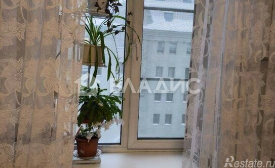 Продажа 2-комн квартиры на вторичном рынке Садовая Б. ул,  д. 1