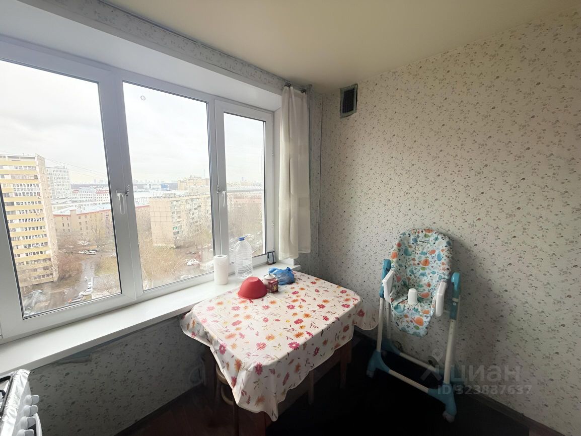 Продажа 2-комн квартиры на вторичном рынке Вокзальный переулок,  д. 8К2