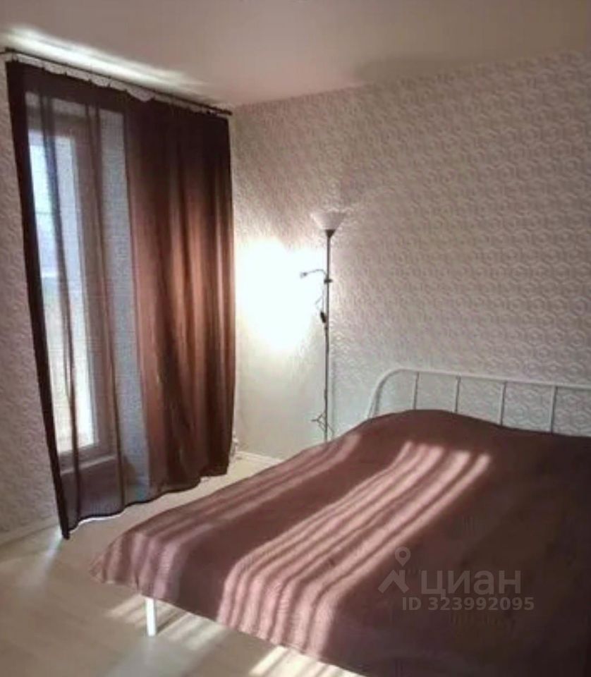 Аренда 1-комн квартиры на вторичном рынке Октябрьская набережная, 124к7