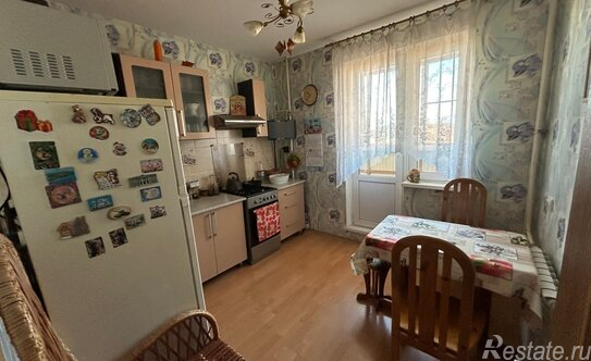 Продажа 2-комн квартиры на вторичном рынке Гатчина, ул Рощинская,  д. 17б,  к. 1