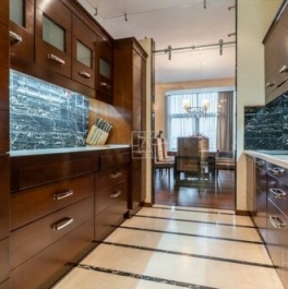 Аренда 4-комн квартиры на вторичном рынке Дохтуровский переулок,  д. 6