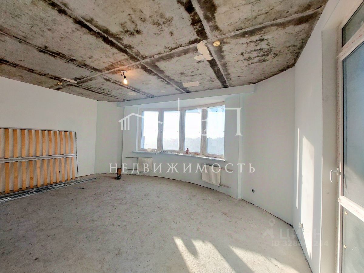 Продажа 3-комн квартиры на вторичном рынке улица Вавиловых, 7к4