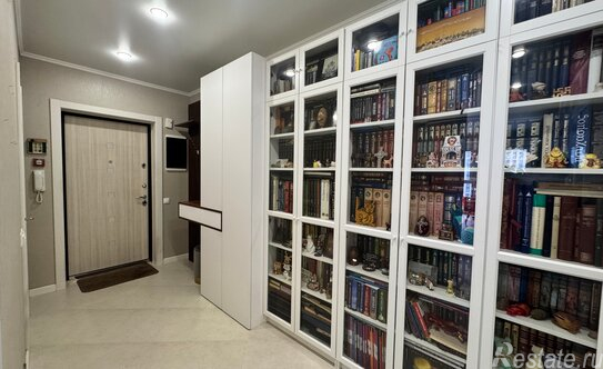 Продажа 2-комн квартиры на вторичном рынке ул Рябиновая,  д. 3,  к. 4