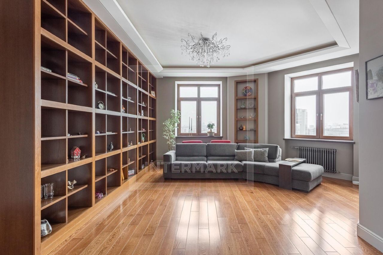 Продажа 3-комн квартиры на вторичном рынке набережная Академика Туполева, 15