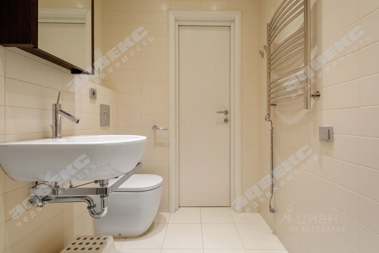 Продажа 1-комн квартиры на вторичном рынке Миллионная улица, 18