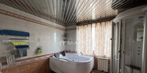 4-комн квартира улица Грекова,  д. 5