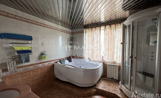 Продажа 4-комн квартиры на вторичном рынке улица Грекова,  д. 5