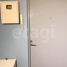 Продажа 1-комн квартиры на вторичном рынке Раздельная улица