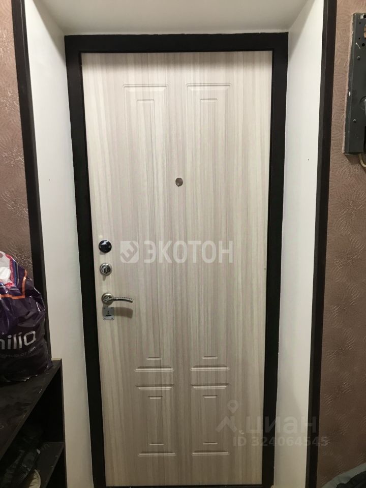 Продажа 1-комн квартиры на вторичном рынке Московский проспект, 220