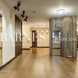 Продажа 4-комн квартиры на вторичном рынке Хилков переулок,  д. 1