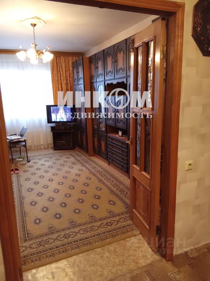 Продажа 3-комн квартиры на вторичном рынке Скобелевская улица, 23К4